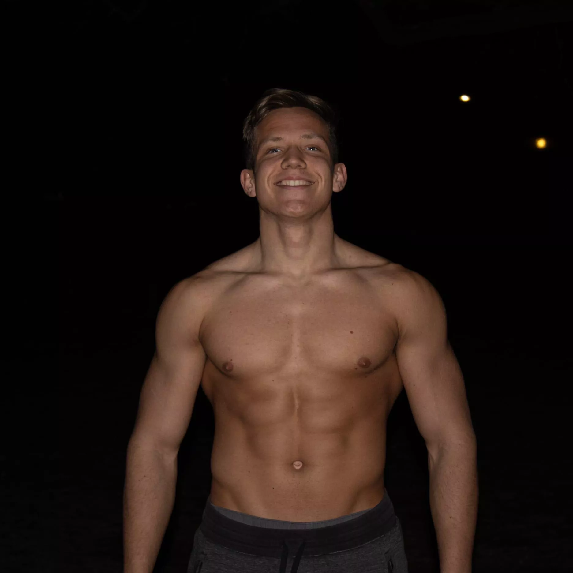 Looking aestethic🔥🔥 posted by Henry3182