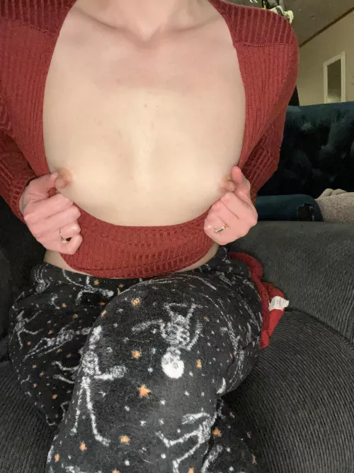 Love having so many people to appreciate my small titties 🥰 by neonintestines