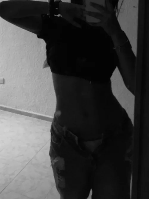 Okay i am your new girl. [F] by weanon10