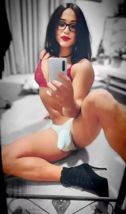 React if youd fuck me!!! by victoriazissy