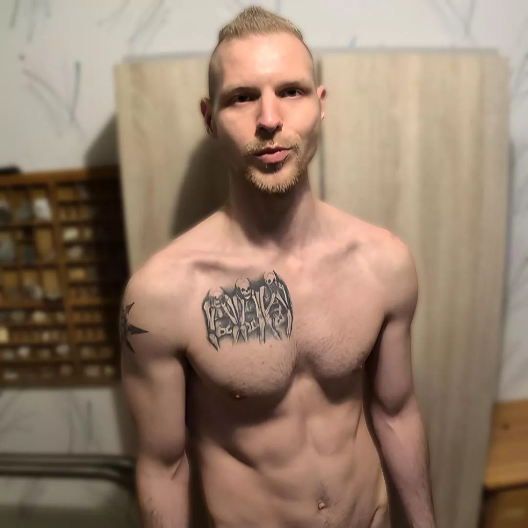 sending you kisses 😘 posted by TrustNoOne187