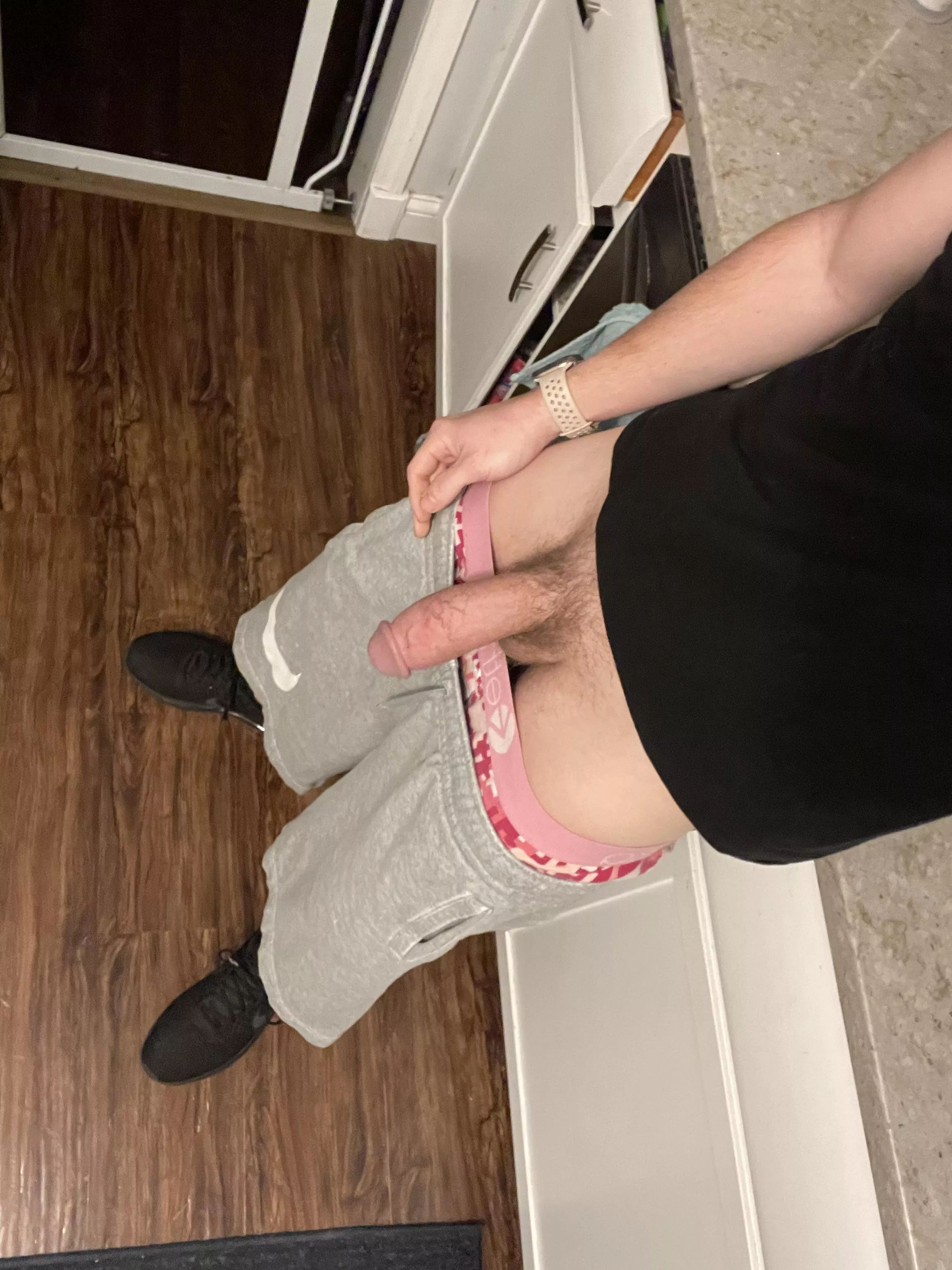 So late n no one to talk to 😇 posted by Chriss7105