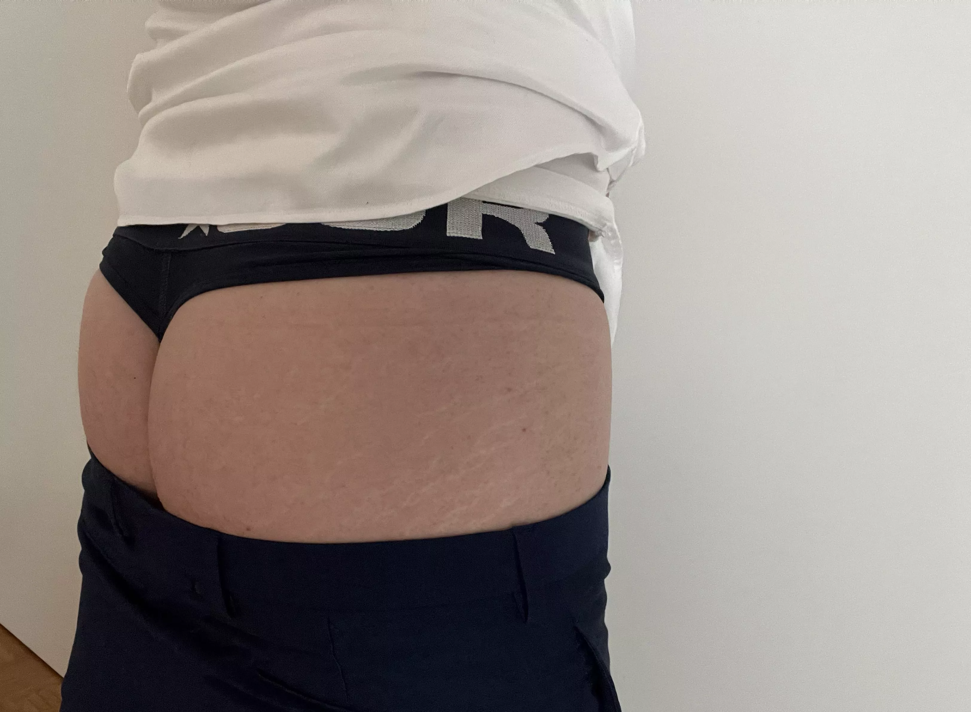 So tight between my cheeks posted by KinkCool