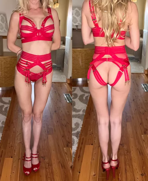 Spicy 🌶️ set [f]or a mom to wear by PetiteBlondeMel
