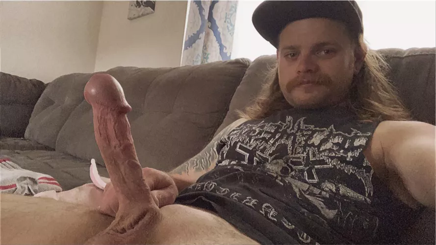 Standing at full salute by Easy-Structure-4386