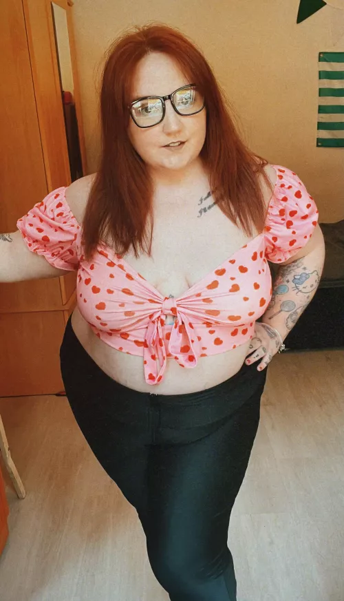 Tatted, chubby redhead 👩🏻‍🦰 by sttg_of