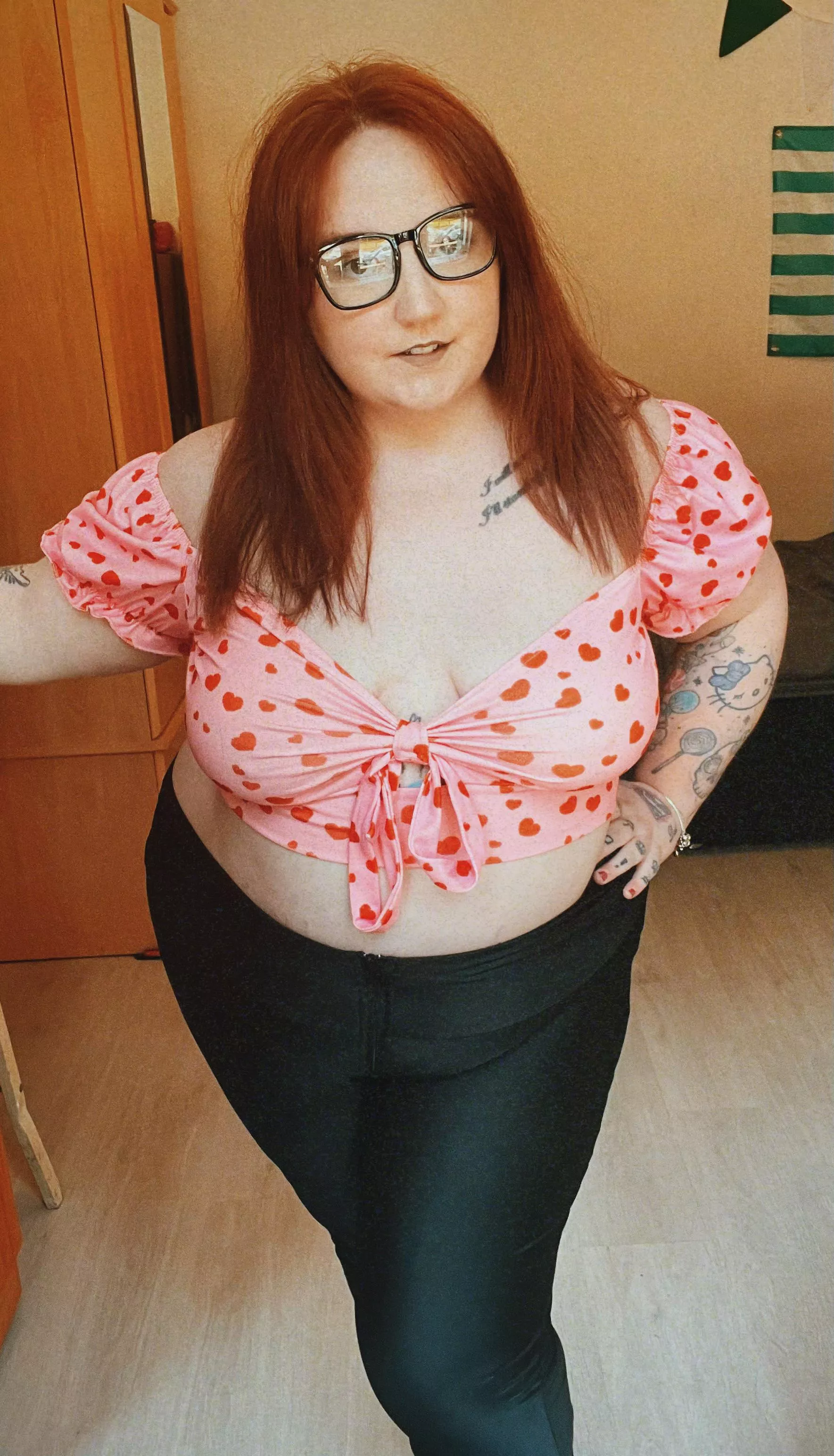 Tatted, chubby redhead 👩🏻‍🦰 posted by sttg_of