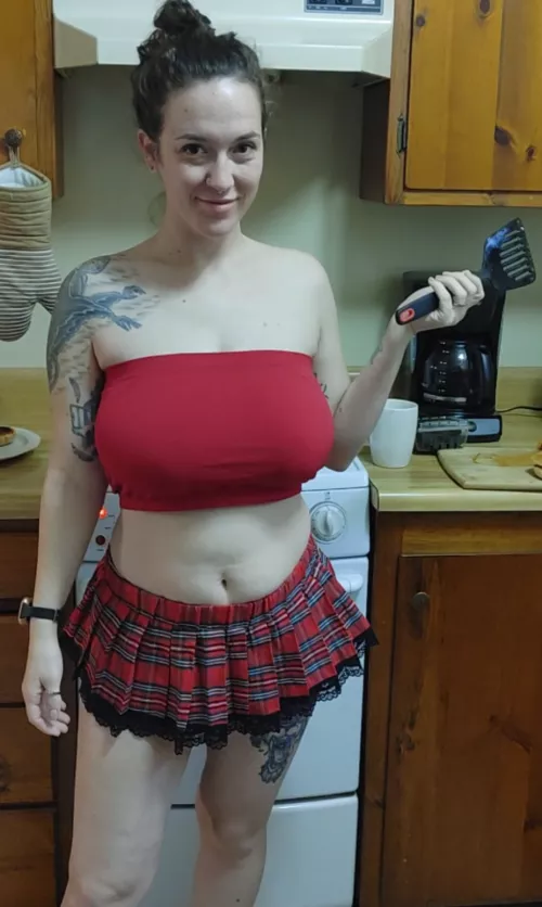 Told my husband to pick me an outfit for the morning 🤦 by dabeefqueen92