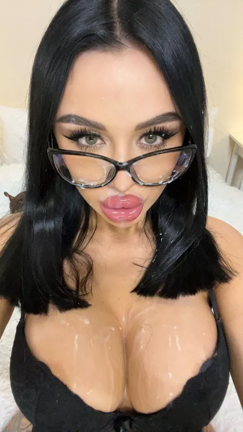 Try to figure out how much cum per day needs real bimbo slut… by Mia_murrX