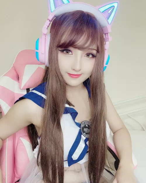 Wanna take a bite while you play your best game? by embeddedstocking86