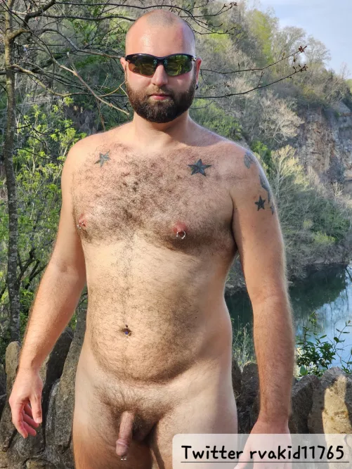 Who lobes the outdoors by Fresh_Implement_7041