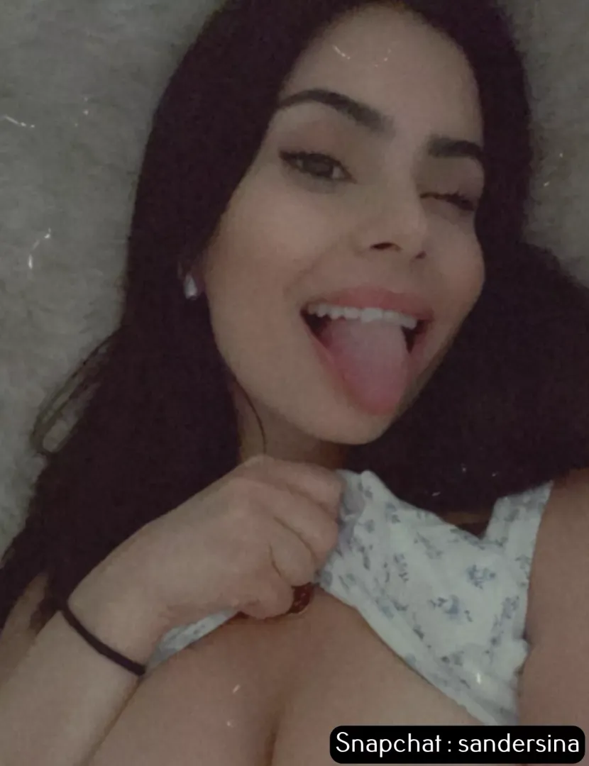 Who wants their dick sucked & cum drained? posted by babeaprilx