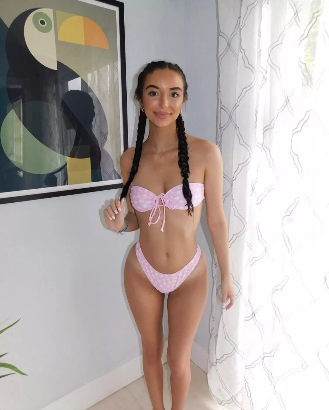 Your average Florida girl IUTR posted by TrousersArentReal