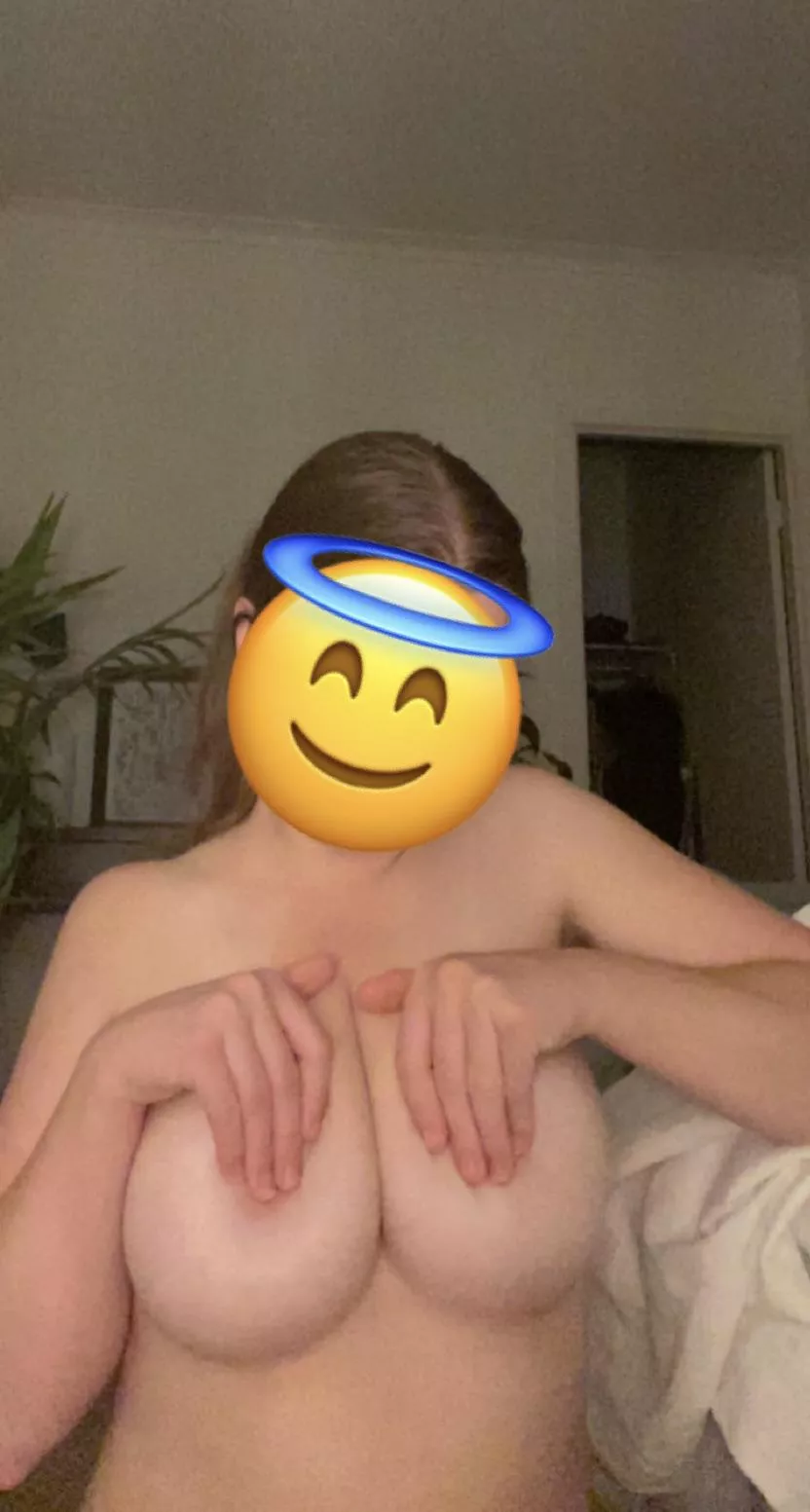 20 y/o virgin just want someone to play with me posted by sleepingonmydreams