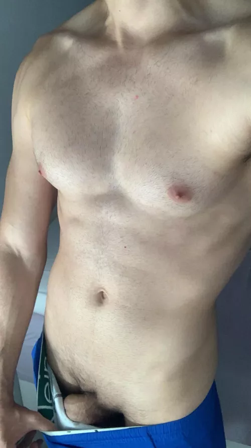 26m horny after bed. Any bros down to compare and bust? Add gbnd11 by gbnd88