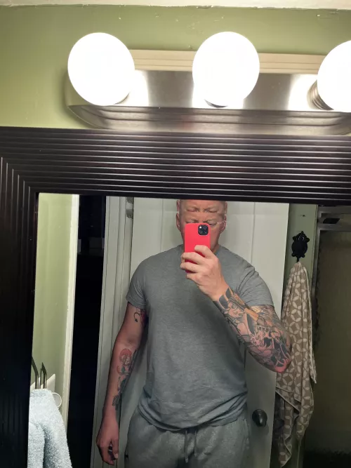 [44]Let me know if you want to see what’s under the sweats. by likes-to-show