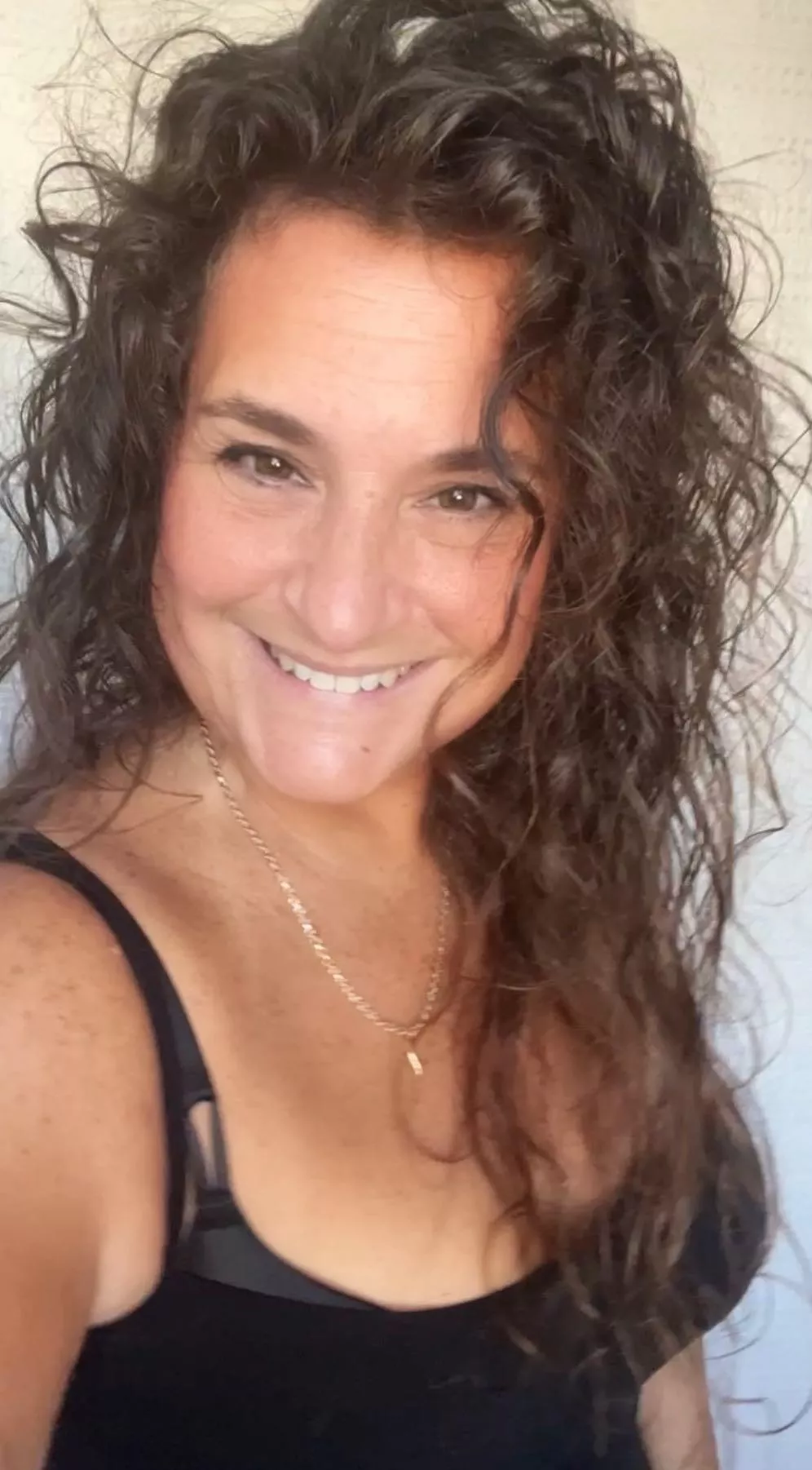 52F - I'm ready to enjoy this wonderful weekend! Hope you have a great one too! posted by Dilligaf908