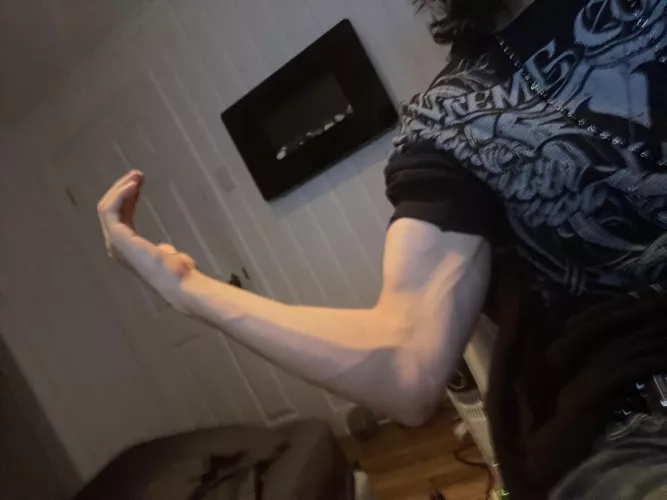 Any love for slim forearms? by JuggernautBrilliant2