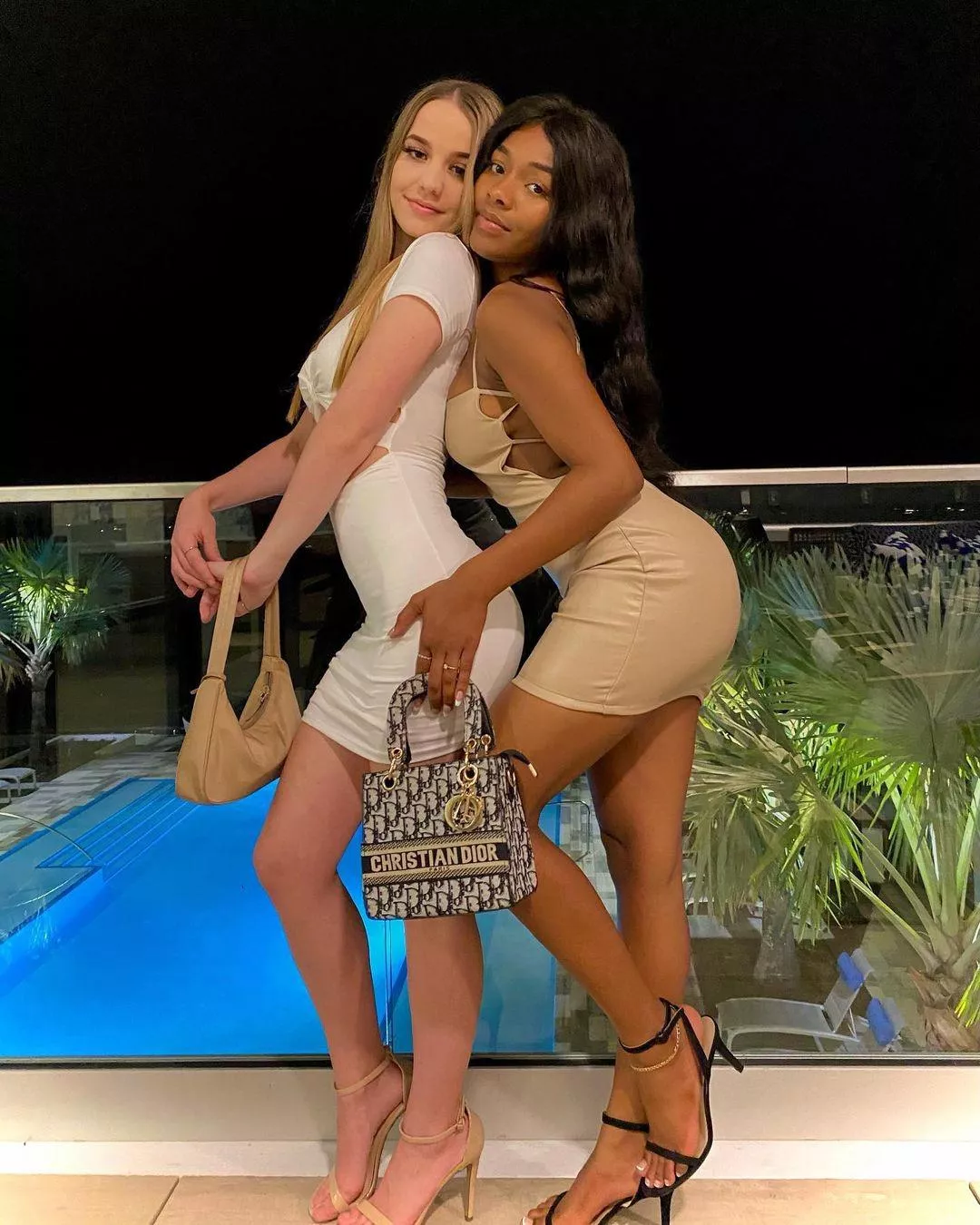 Black or white? 😌 posted by -SirSpankalot-