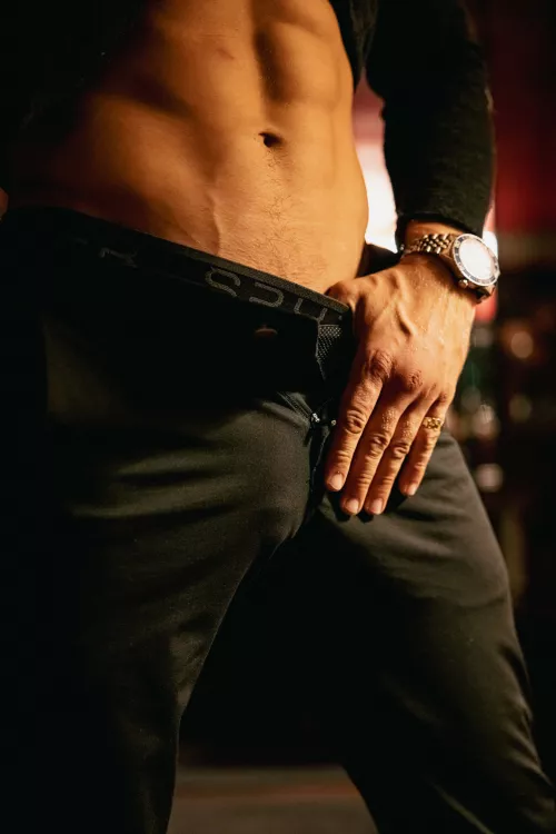 Can you see the bulge? by Acrobatic_Regret3110