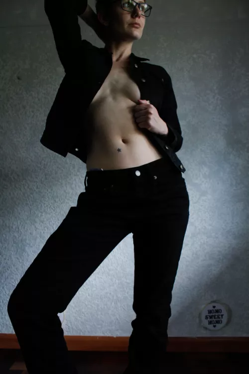 Damn, I look handsome ^^ by stretchykitten