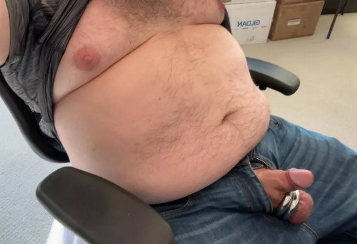 got hot in the building by kyb80