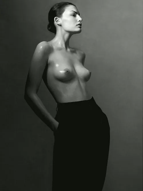 Hands in her pockets by bubblrisback