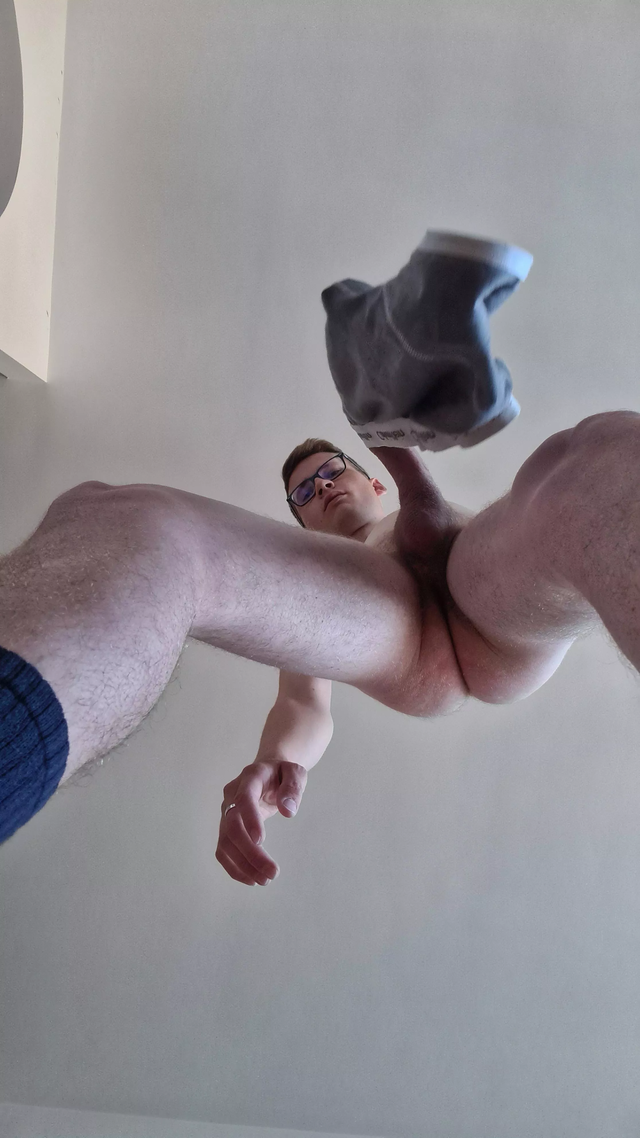 Hanging my ck;) posted by xxxRobyxxx