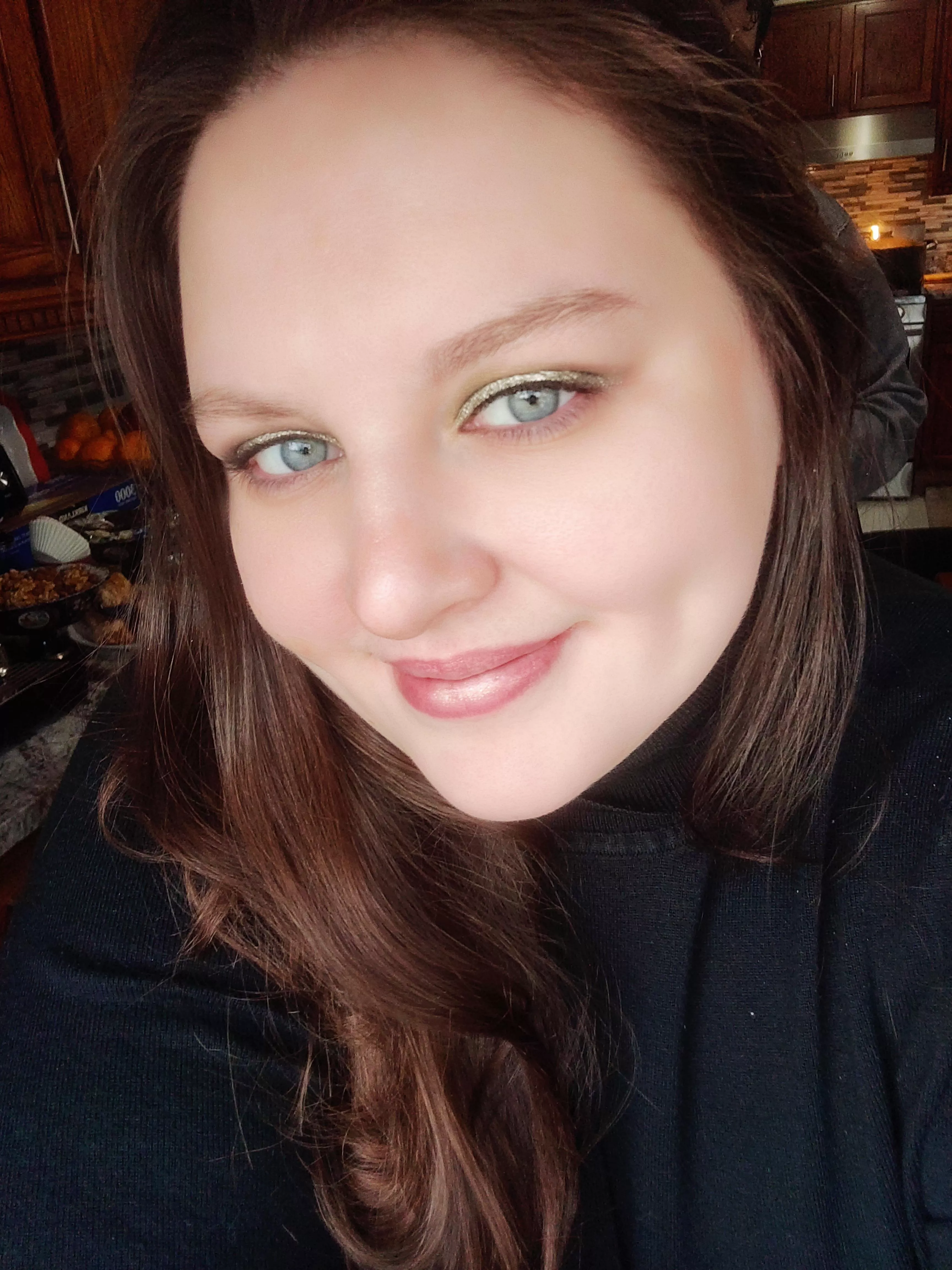 happy Friday 💙 posted by grave_daddy