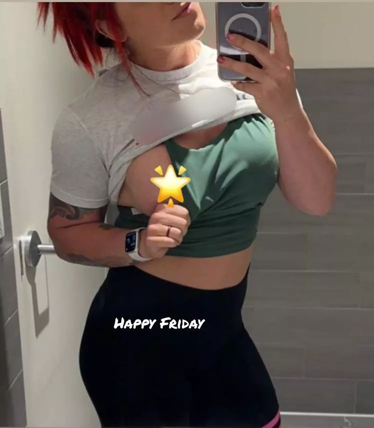 Happy Friday. 😘 posted by Country_gurl1823