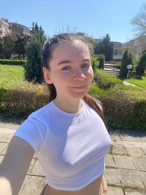 Have a good mood at this beautiful day 😊 by RevolutionarySun907