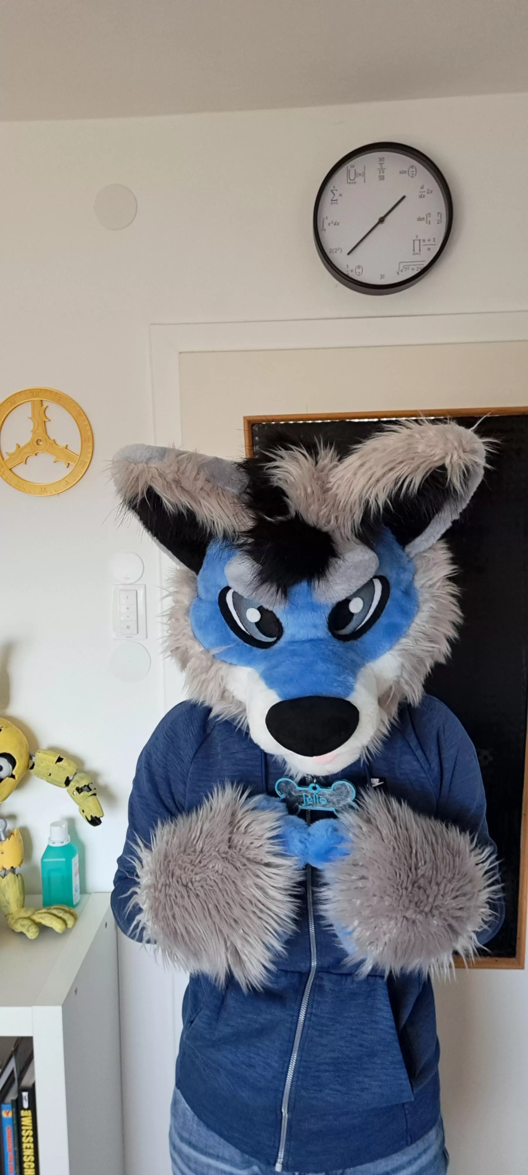 Headpats please? 👉👈🥺 posted by Jasonfax