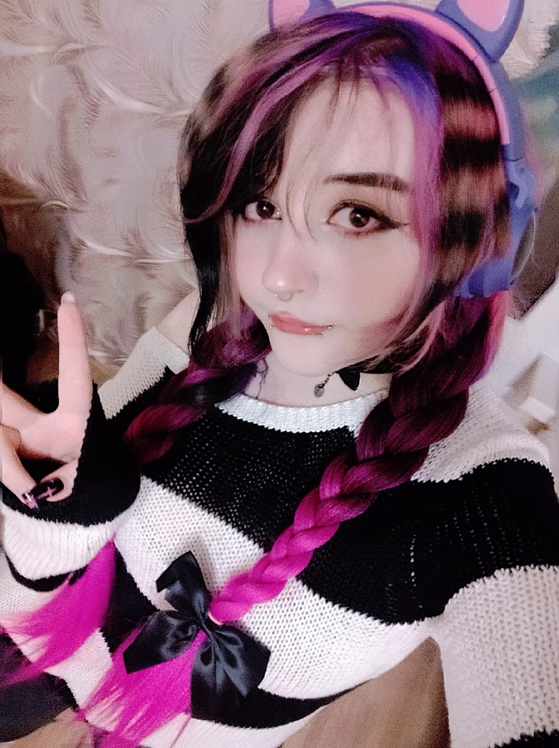 hi!! gm <3 posted by dzesi_ikita