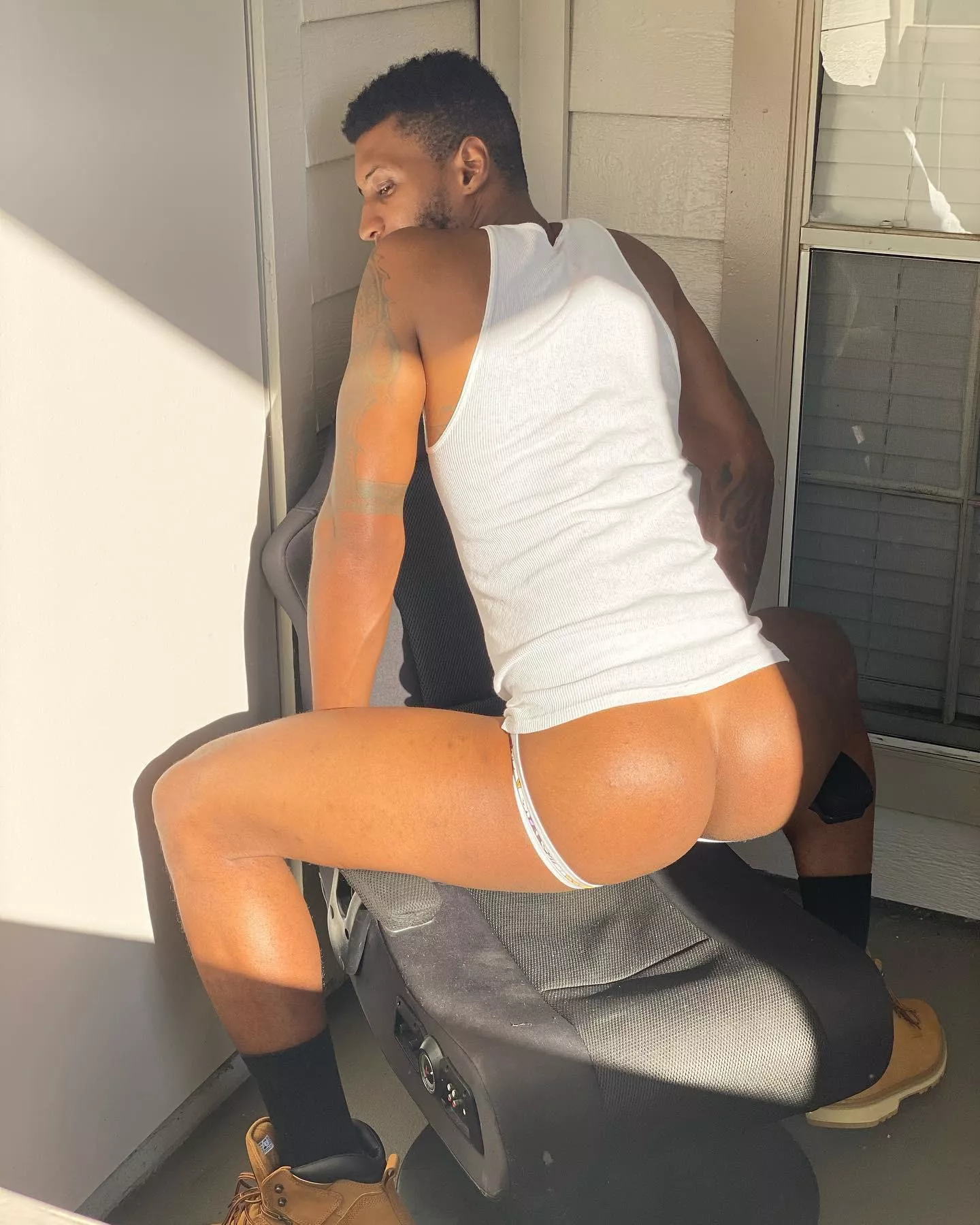 I like the breeze posted by OfficialStaxx