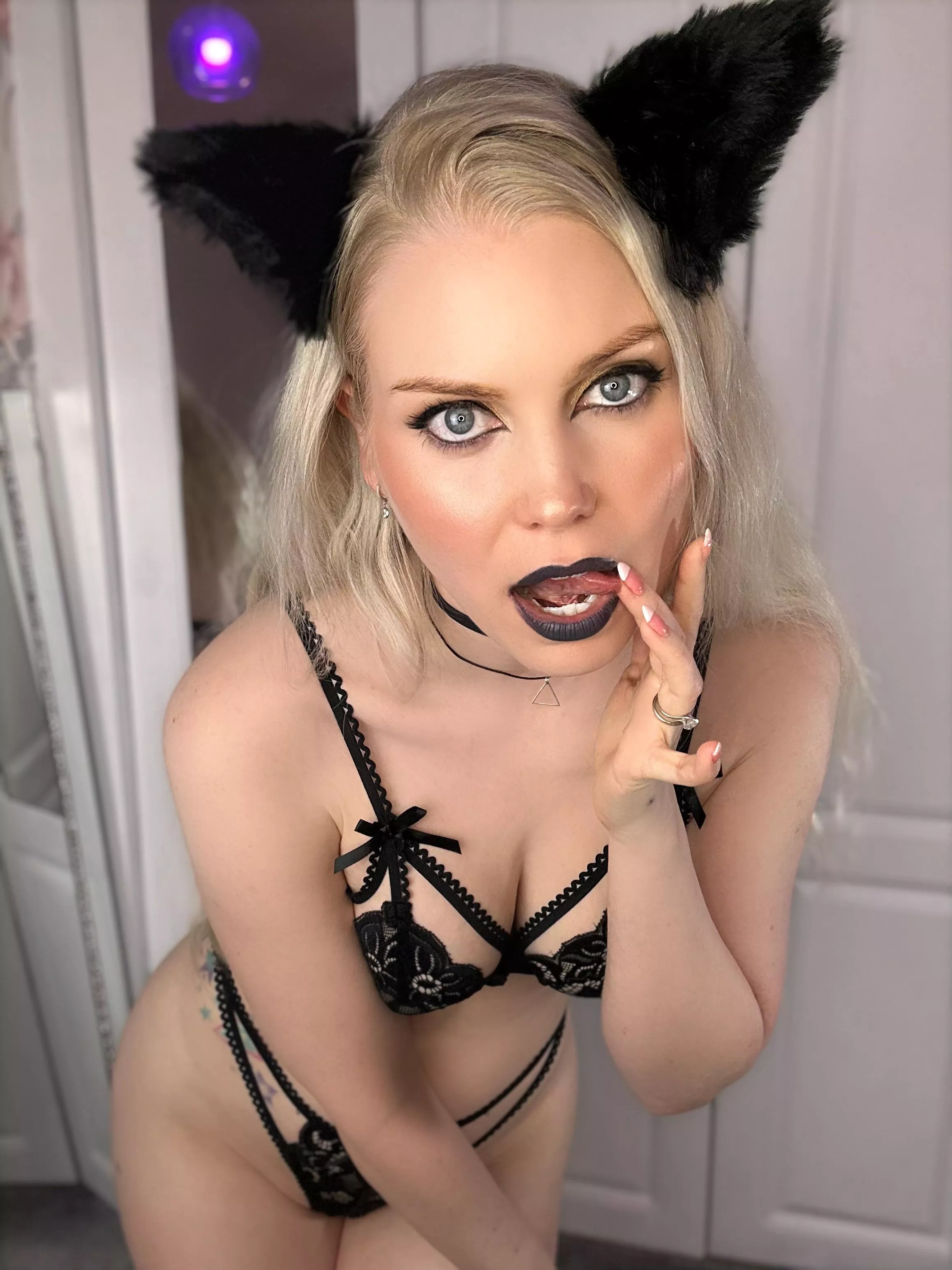 I taste delicious posted by ittybityprettykitty