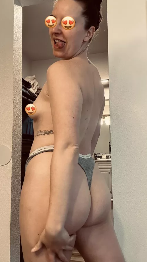 I want to play with a bigger 🍆 by Just_Impression1430