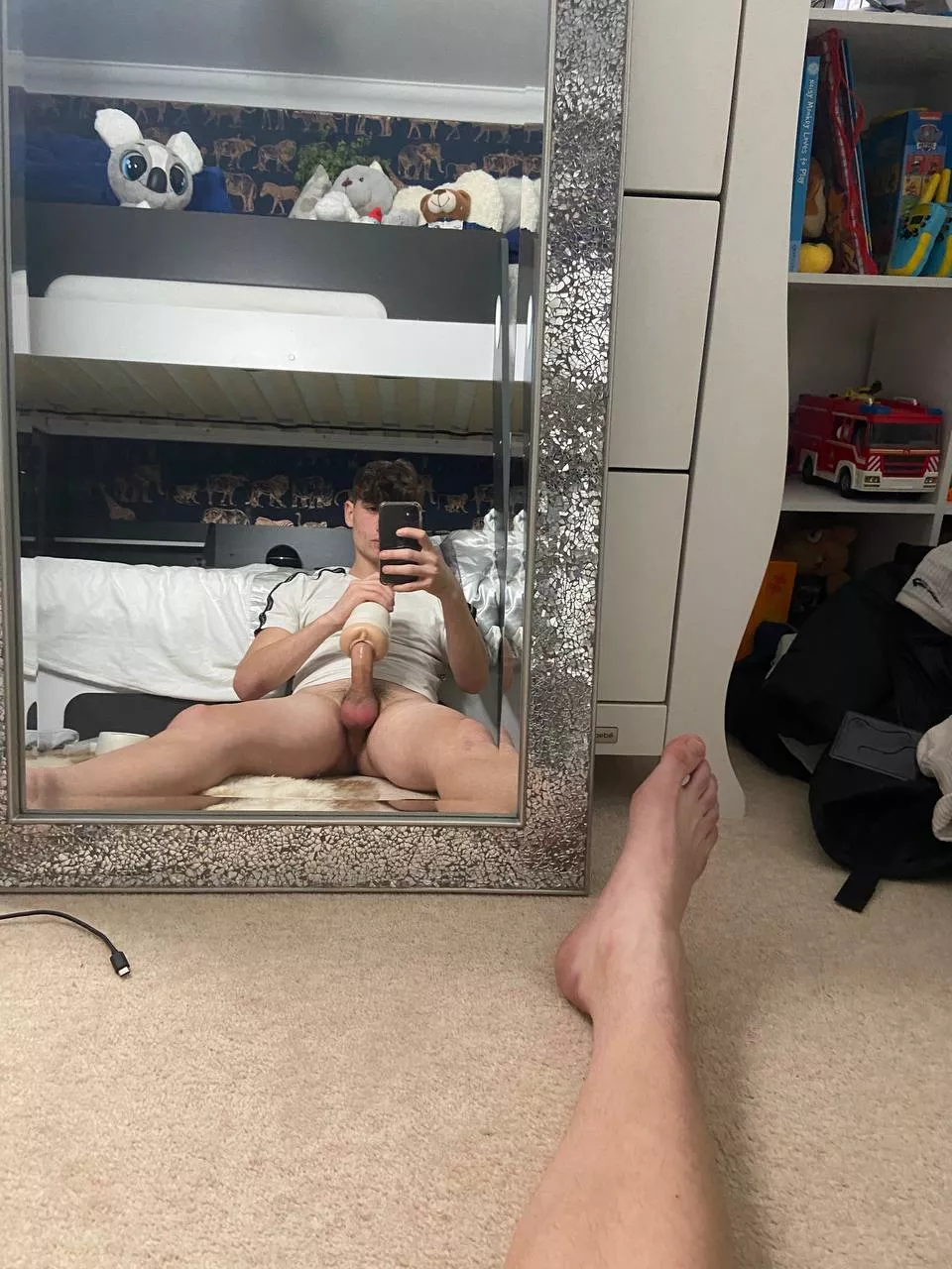 I'm just enjoying my new toy 👀😏 posted by leo-brooks