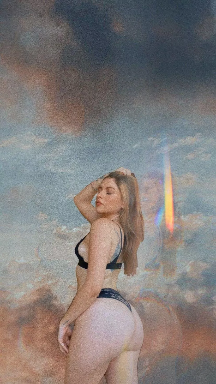 I’m new around here ☺️ posted by CovertlyDeprive650