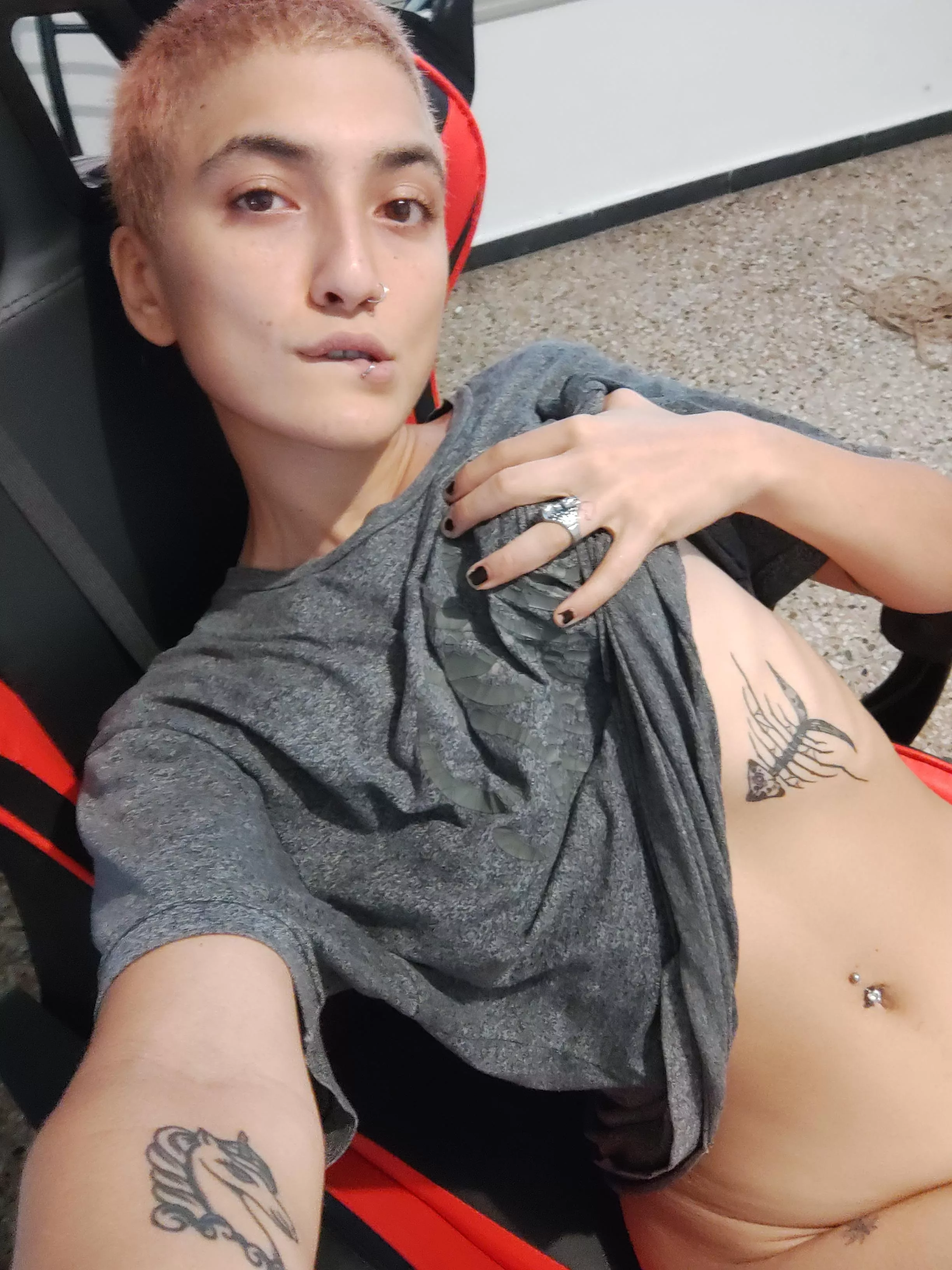 Let's play posted by esmeralda_420