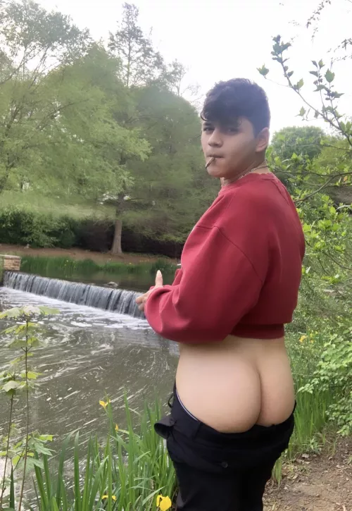 Let’s smoke and get high 🤍 by joshuaxzz