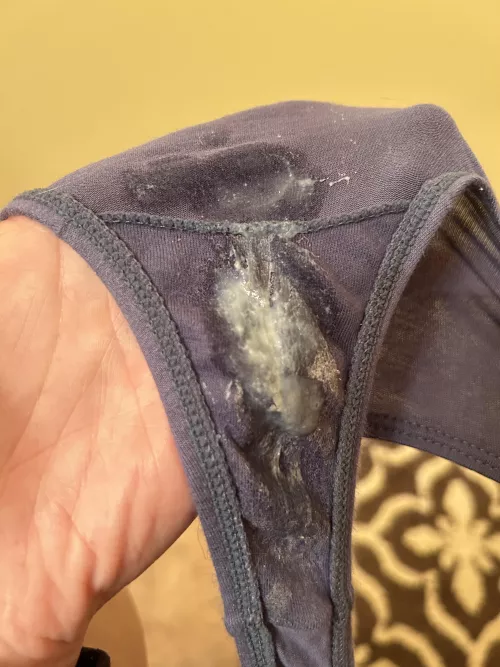 Lots of wetness 💦 by xraebby