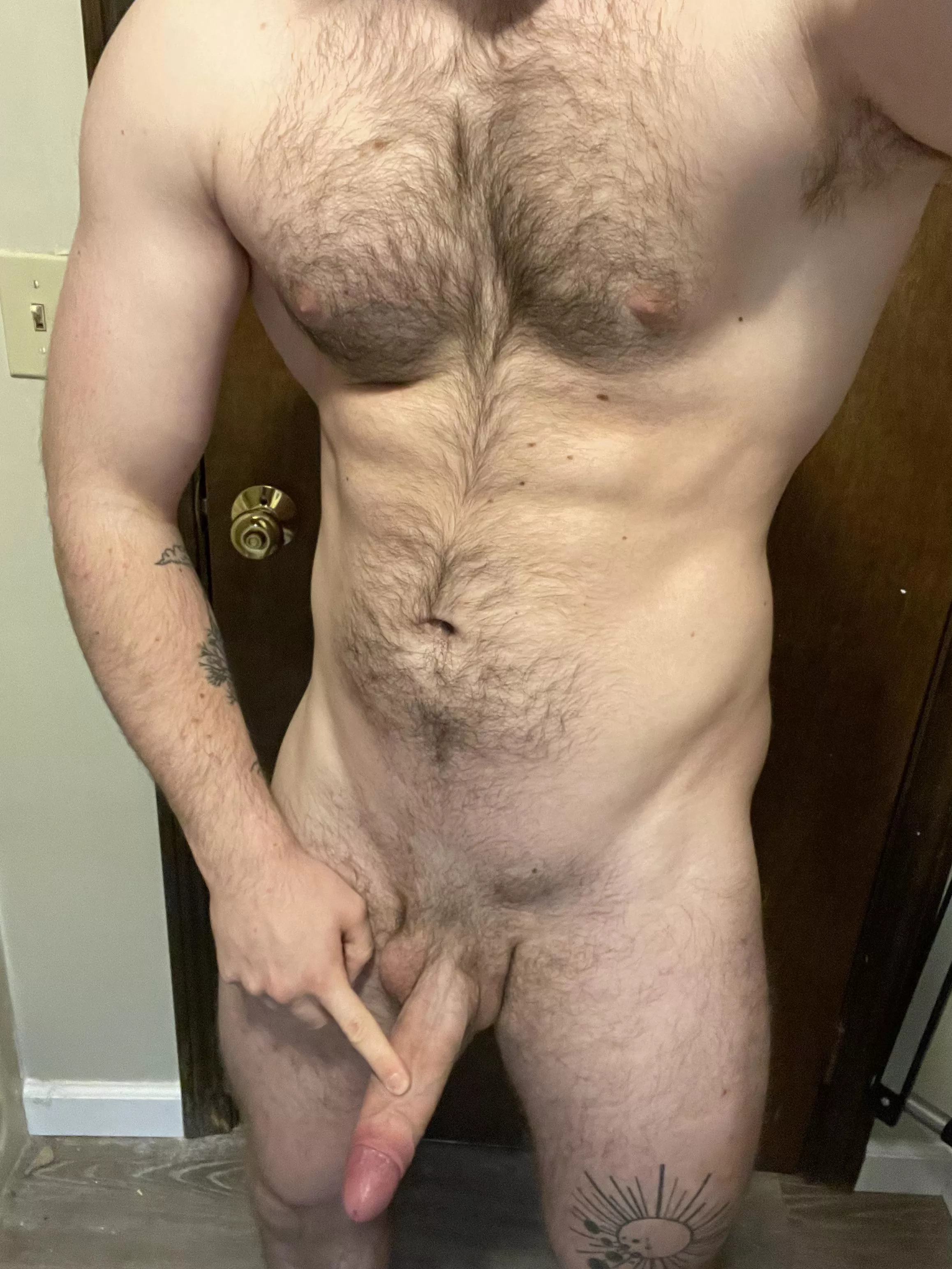 (M) Whats underneath that hot guy at the gym’s clothes posted by ClueOpening4502