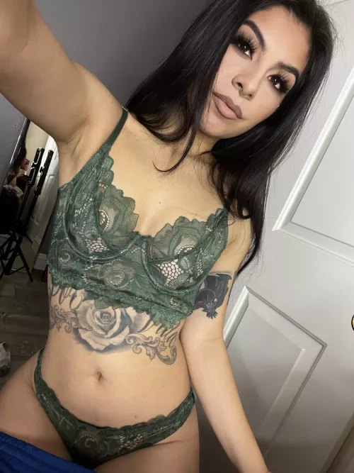 Mexican x Vietnamese by chiniiiz