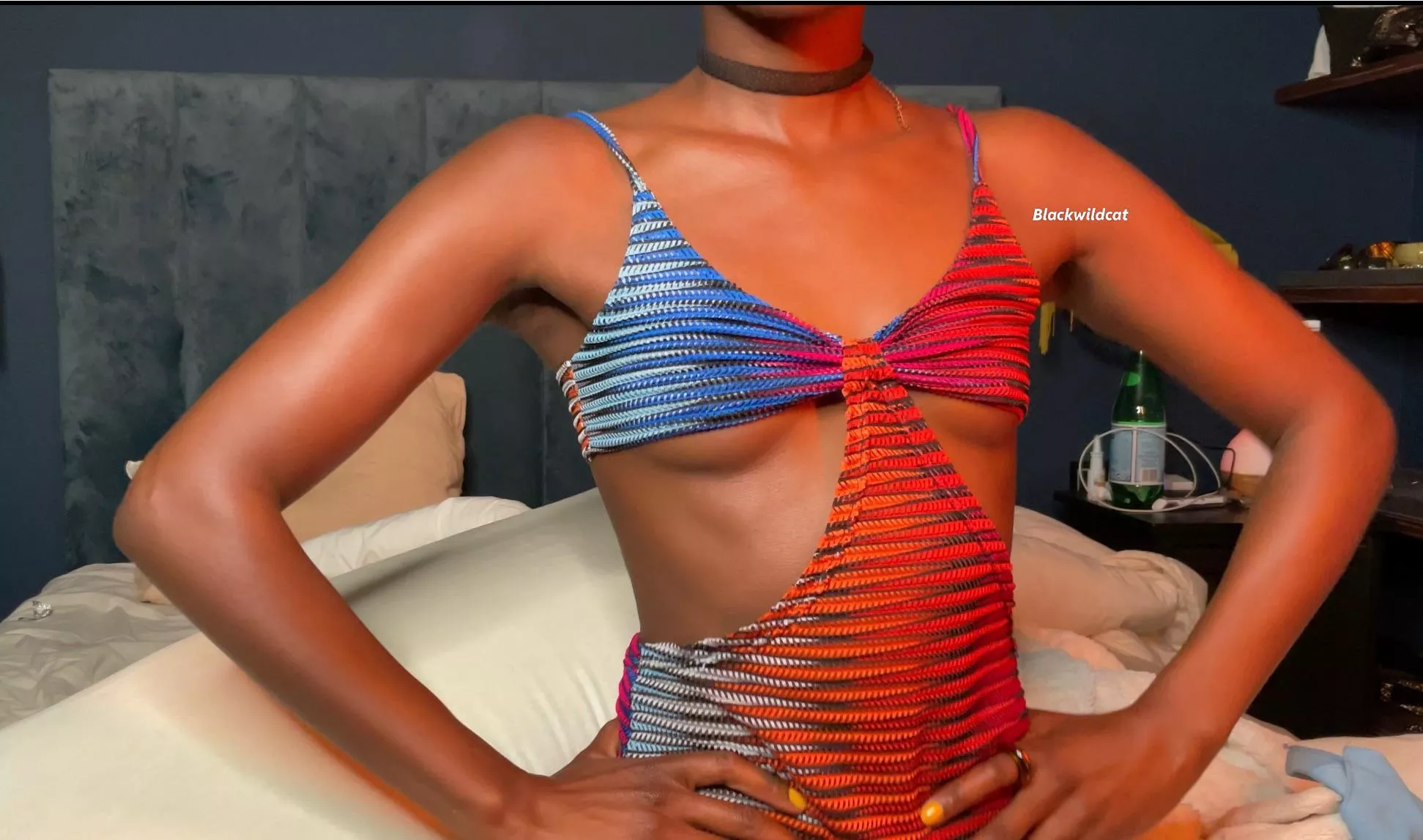 So flatt with the smallest underboob view… posted by wildblackcat7