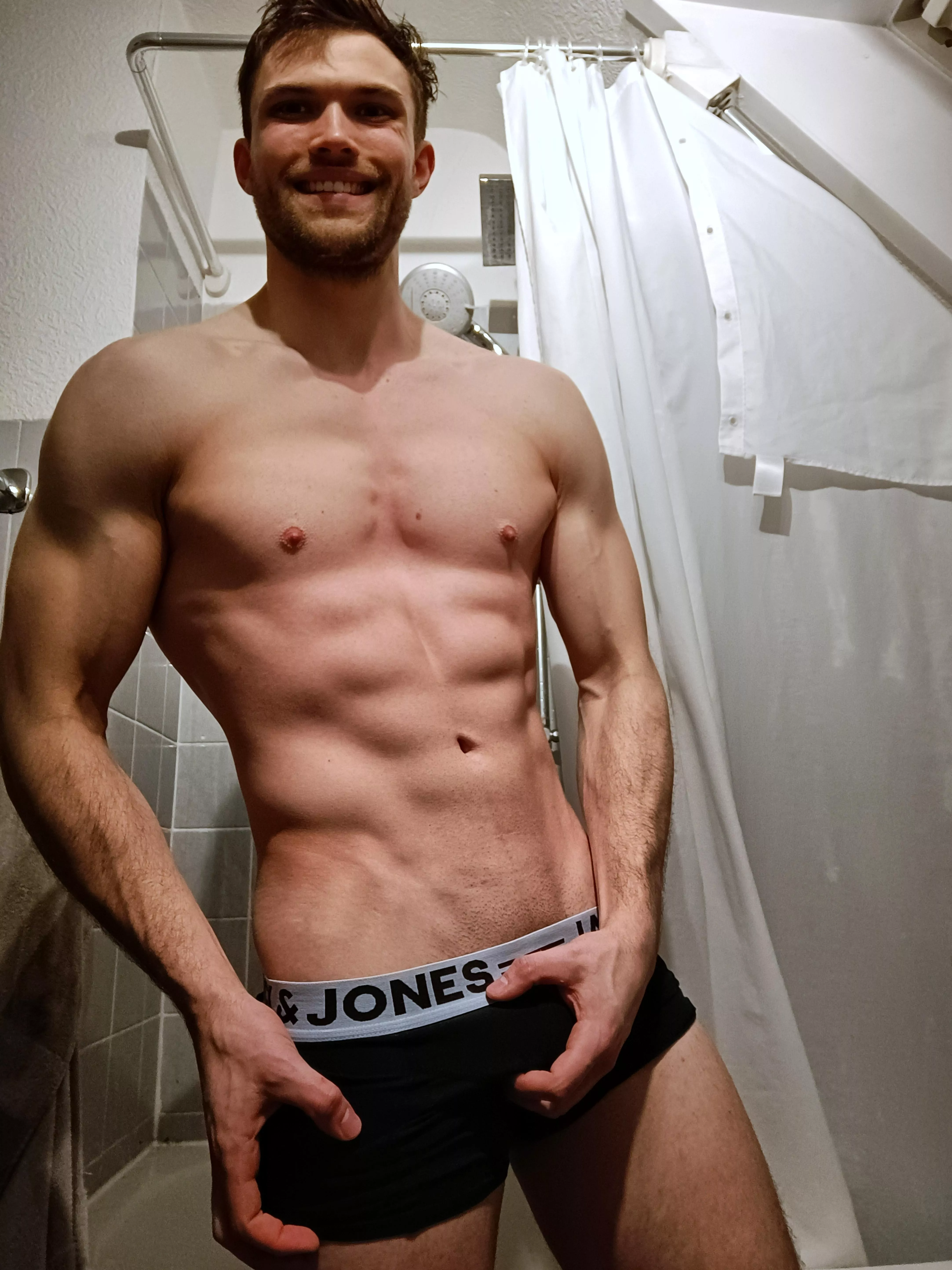 Sould I take'em off? 😏 posted by Taylor_Matt_