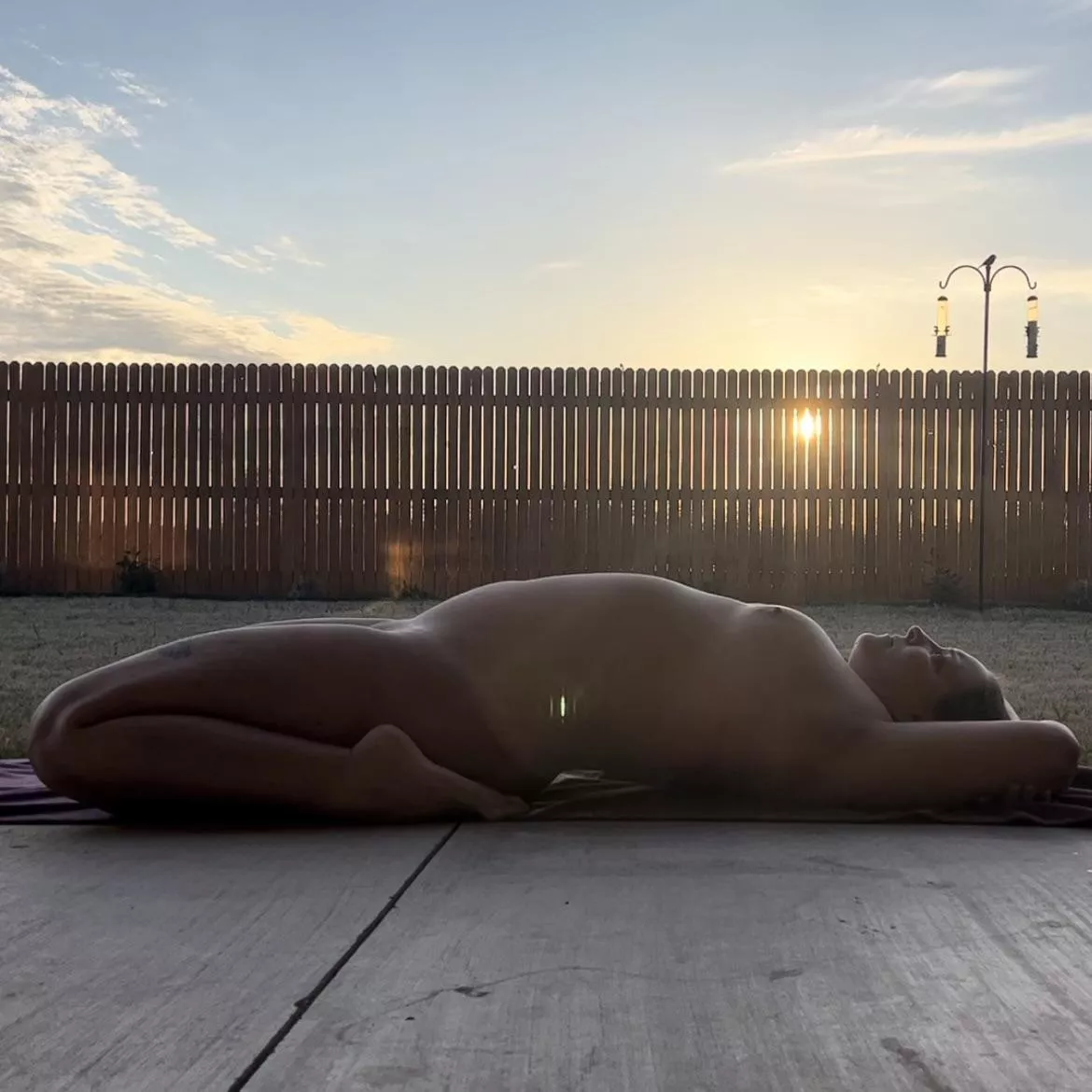 Supta virasana posted by sole_flora