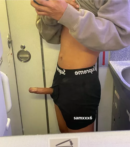 the flight attendant open the door right after this 😭 by Samcamillo7