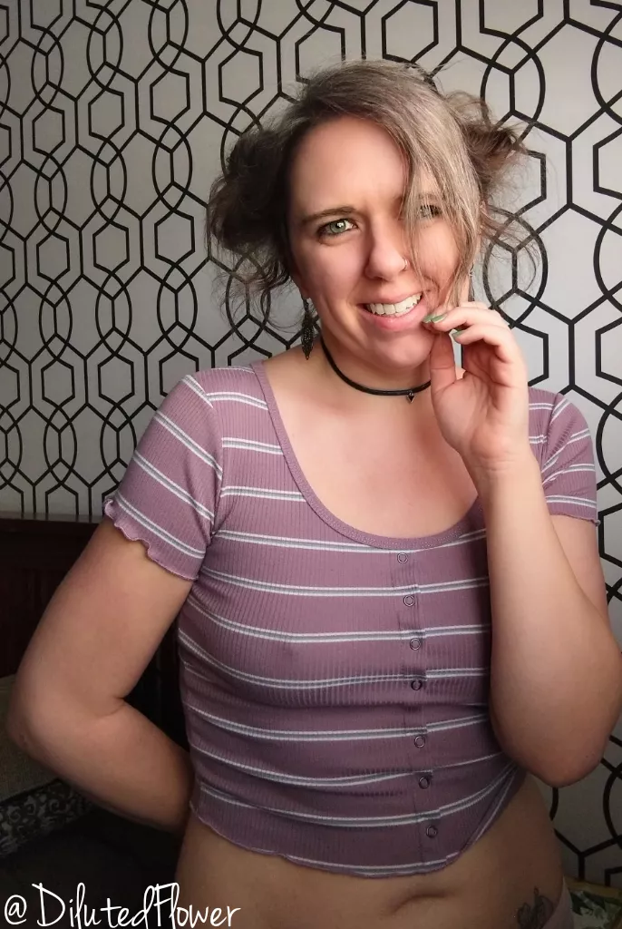 Weekend vibes. [F] ❤️🌸💞 posted by DilutedFlower