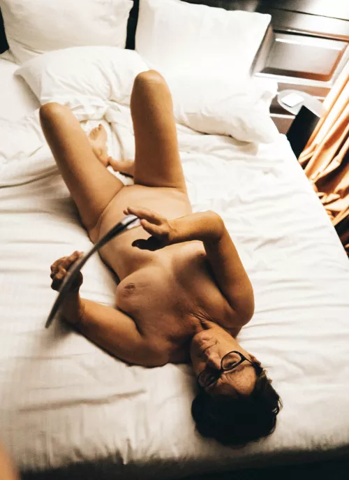 What do you think about my gf? Show her some love. by zionstone21