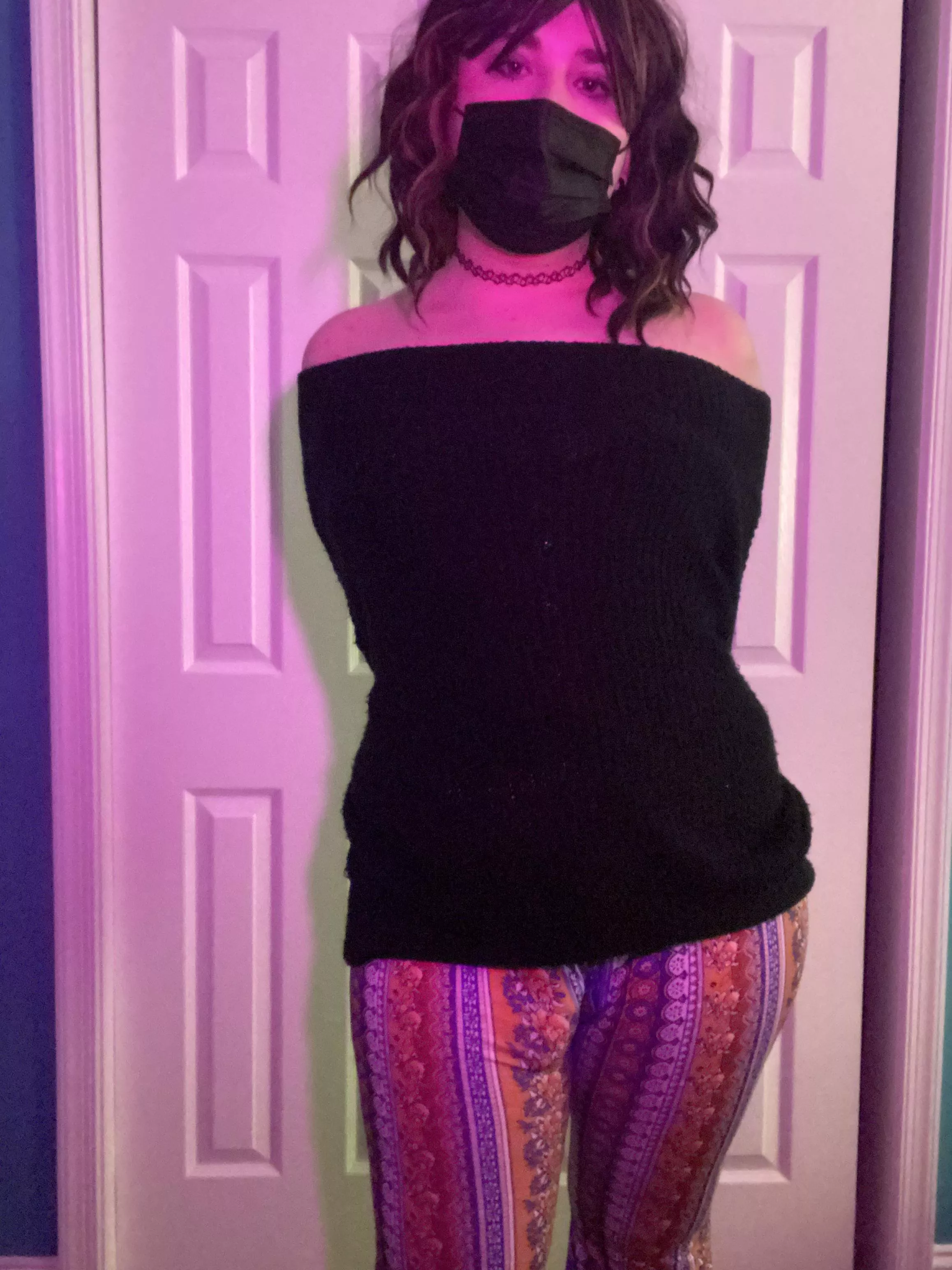 Would you date a girl like me? posted by Sluttyshysissy